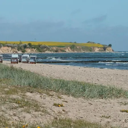 Idyllische An Der Ostseekueste Stellshagen